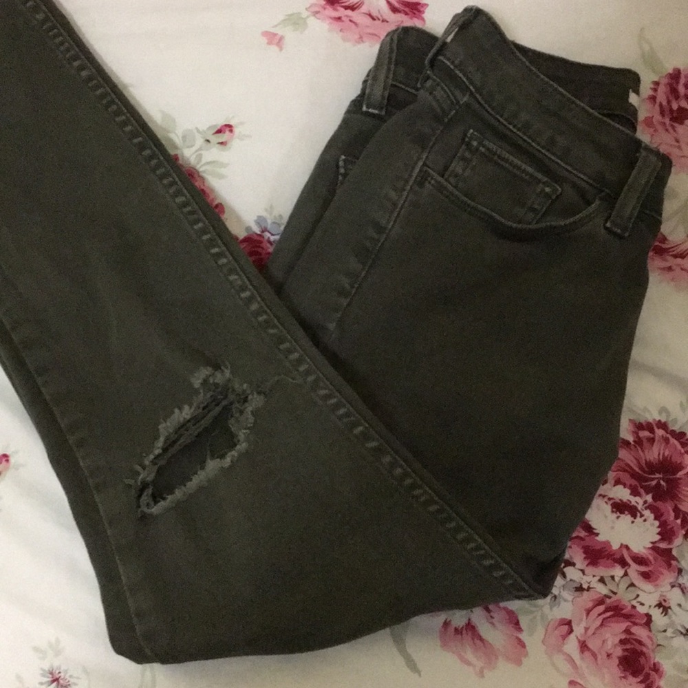 Levis Super Skinny Destroyed Jeans